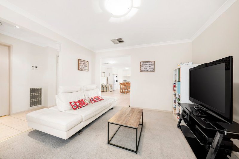 Photo - 4/12 Karingal Street, Croydon North VIC 3136 - Image 2