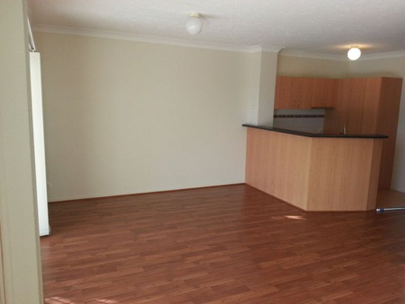 Photo - 4/12 Longlands Street, East Brisbane QLD 4169 - Image 6