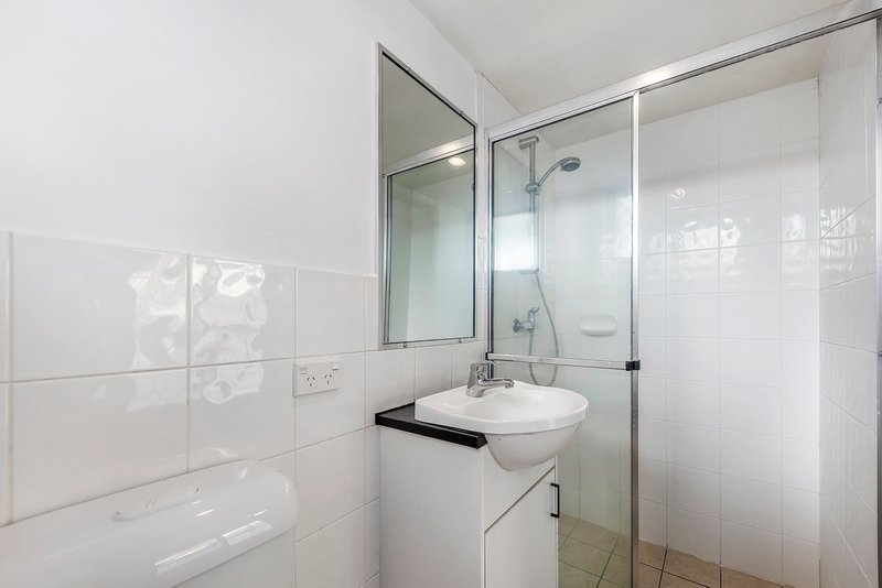 Photo - 4/12 Monaco Street, Surfers Paradise QLD 4217 - Image 6