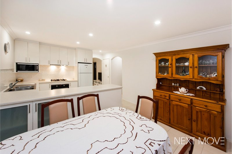 Photo - 4/12 Philmore Crescent, Kardinya WA 6163 - Image 6