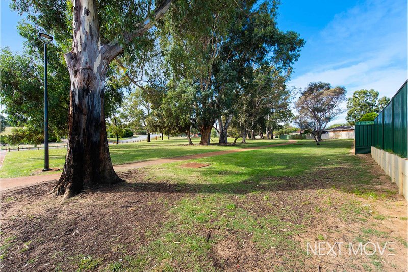 Photo - 4/12 Philmore Crescent, Kardinya WA 6163 - Image 22