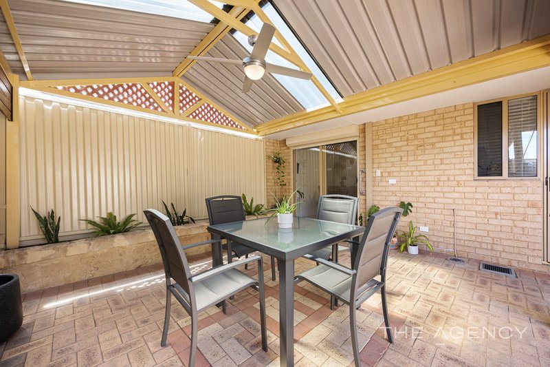 Photo - 4/12 Philmore Crescent, Kardinya WA 6163 - Image 19