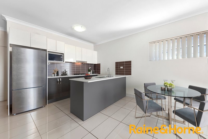 Photo - 41/2 Porter Street, Ryde NSW 2112 - Image 5