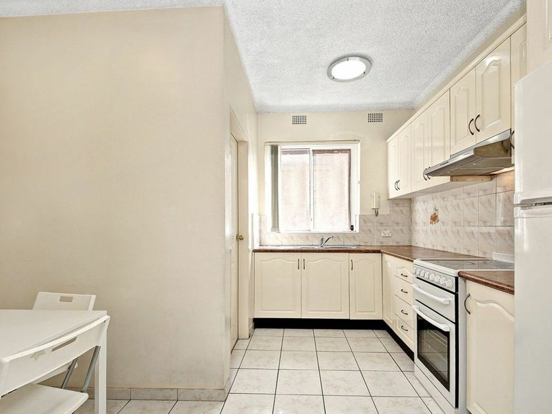Photo - 4/12 Queen Street, Arncliffe NSW 2205 - Image 3