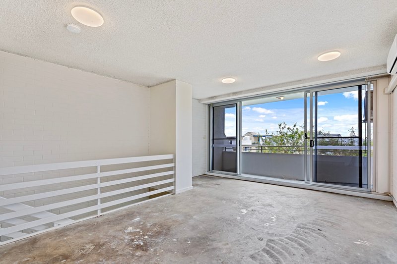 Photo - 4/12 Queen Street, Kings Beach QLD 4551 - Image 4