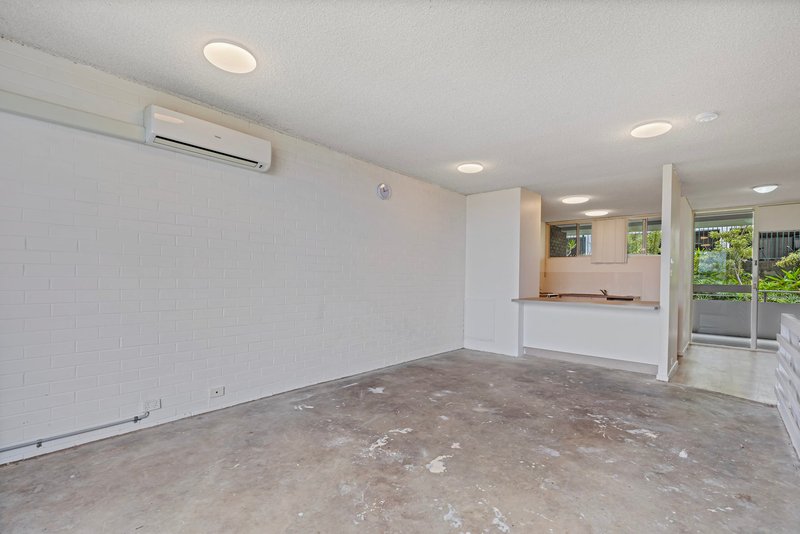 Photo - 4/12 Queen Street, Kings Beach QLD 4551 - Image 8