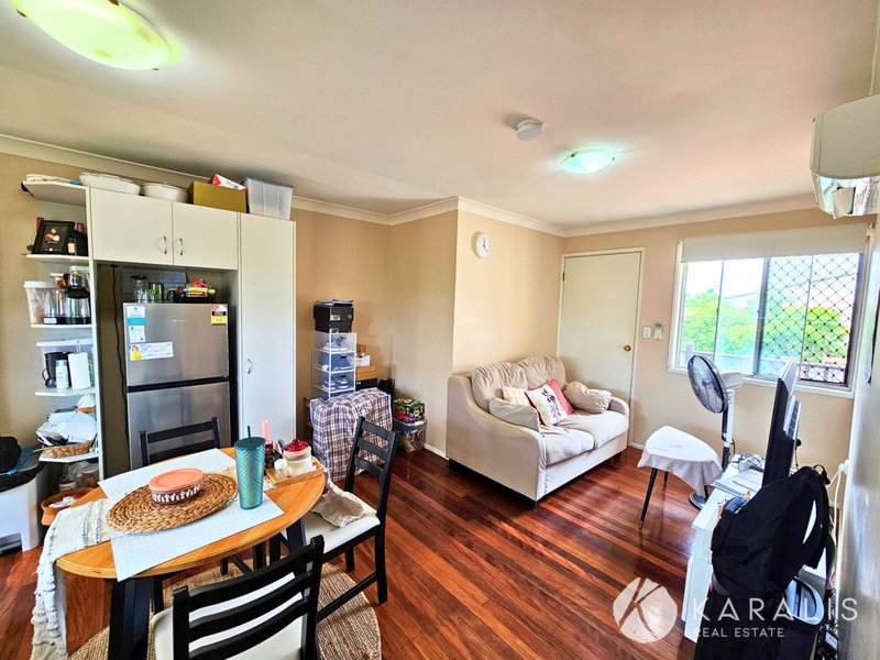 Photo - 4/12 Robbies Avenue, Carina QLD 4152 - Image 2