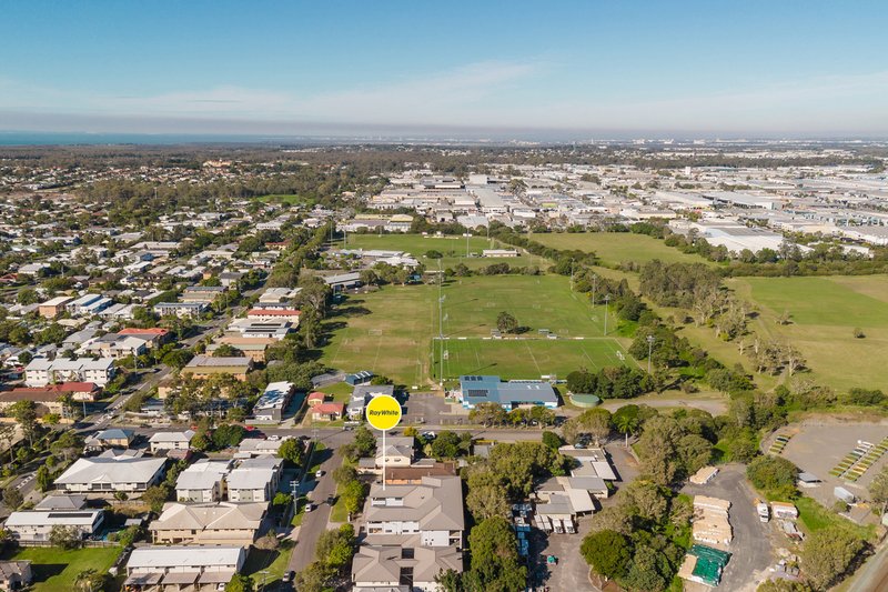 Photo - 4/12 Seeney Street, Zillmere QLD 4034 - Image 10