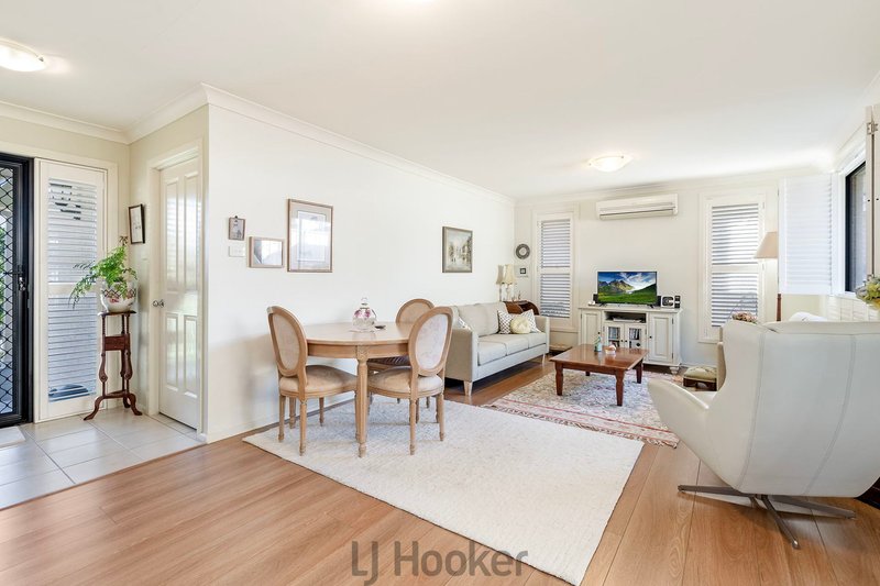 Photo - 4/12 Sherwood Street, Wallsend NSW 2287 - Image 5