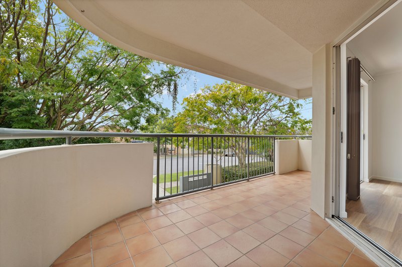 Photo - 4/12 Simpson Street, Morningside QLD 4170 - Image 3