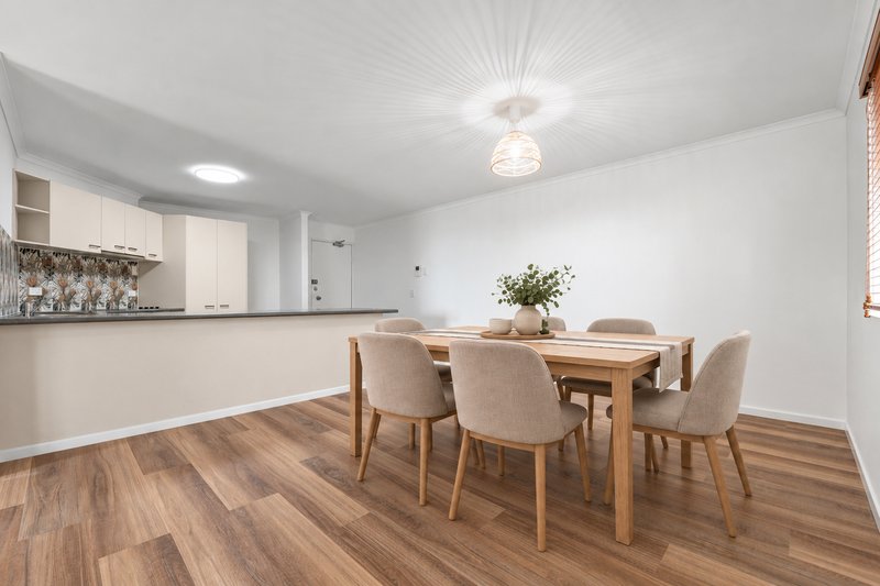 Photo - 4/12 Simpson Street, Morningside QLD 4170 - Image 4