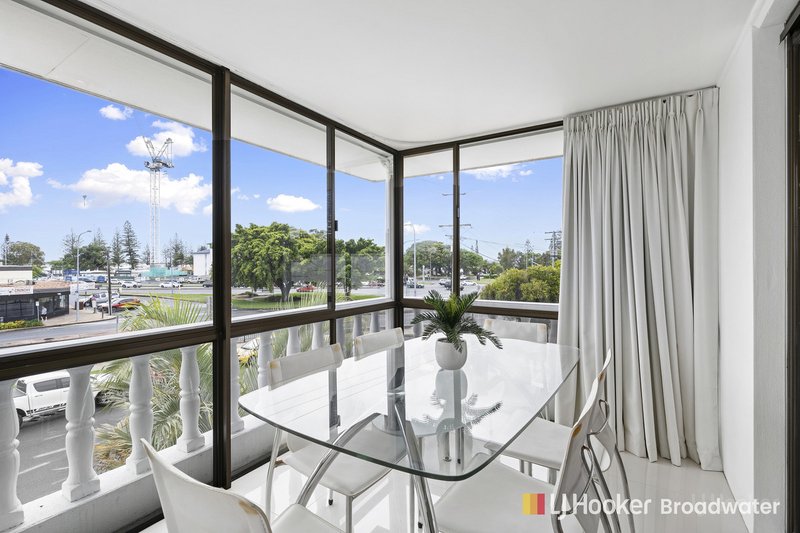 Photo - 4/12 Stevens Street, Southport QLD 4215 - Image 2