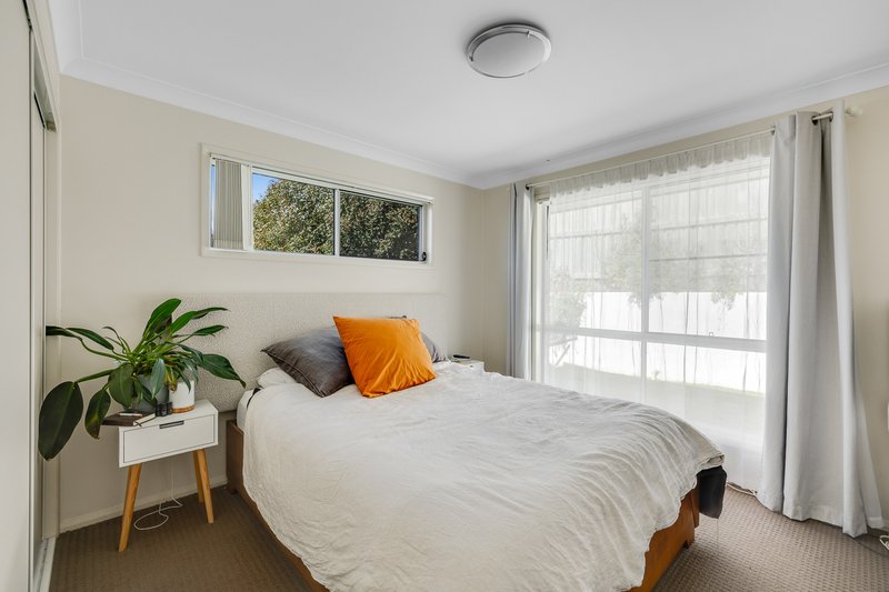 Photo - 4/12 Sunning Street, Kearneys Spring QLD 4350 - Image 6