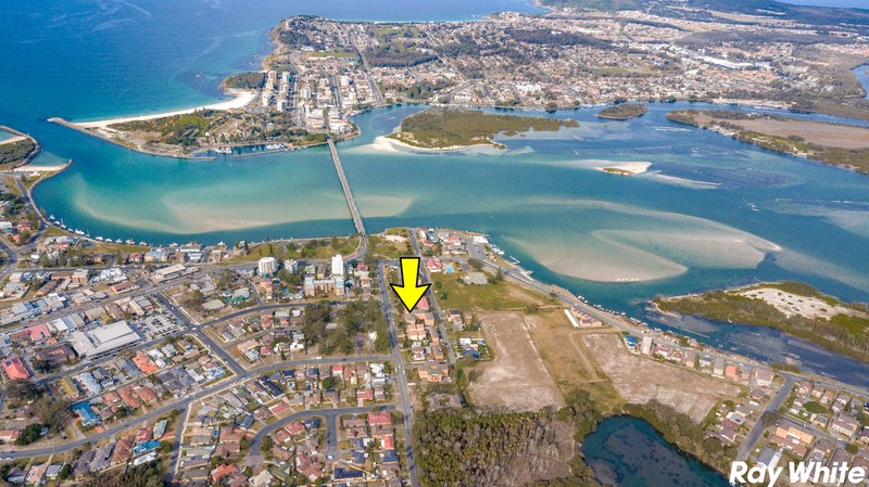 Photo - 4/12 Taree Street, Tuncurry NSW 2428 - Image 11