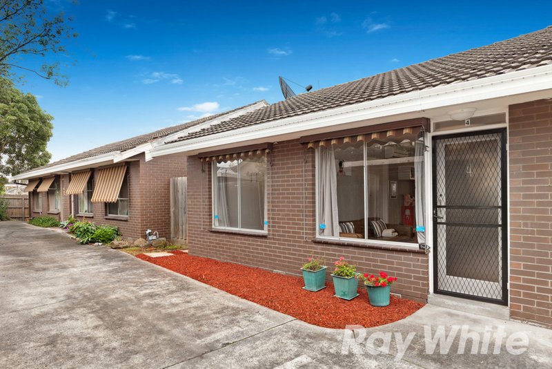 Photo - 4/12 Victoria Avenue, Mitcham VIC 3132 - Image 2