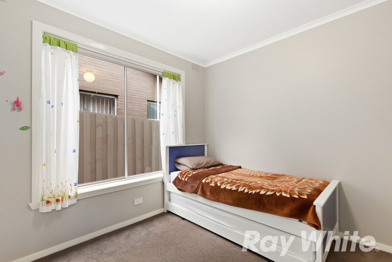 Photo - 4/12 Victoria Avenue, Mitcham VIC 3132 - Image 5