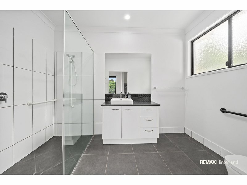 Photo - 4/12 Witham Road, Maleny QLD 4552 - Image 13