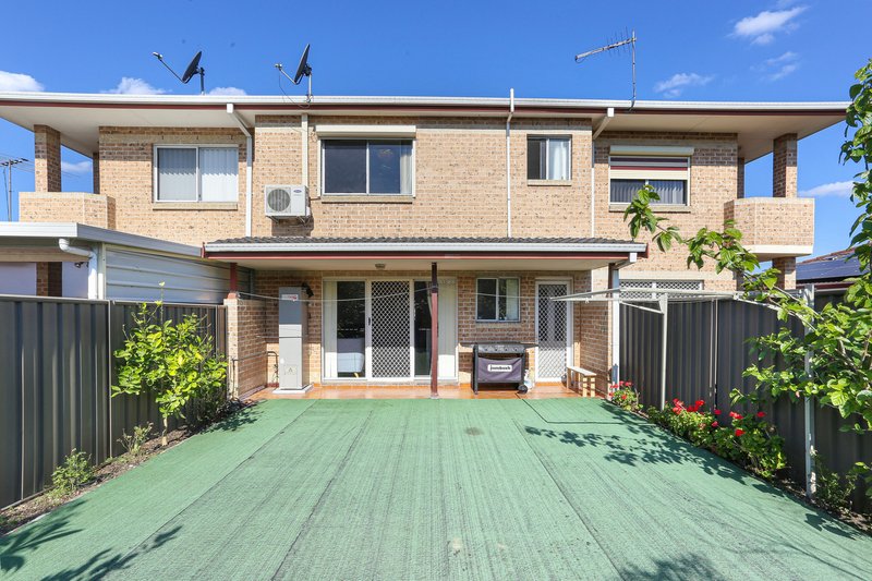 Photo - 4/120 Oxford Street, Smithfield NSW 2164 - Image 7