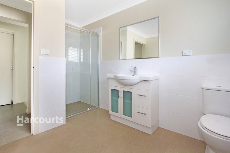 Photo - 4/121 Daintree Drive, Albion Park NSW 2527 - Image 6