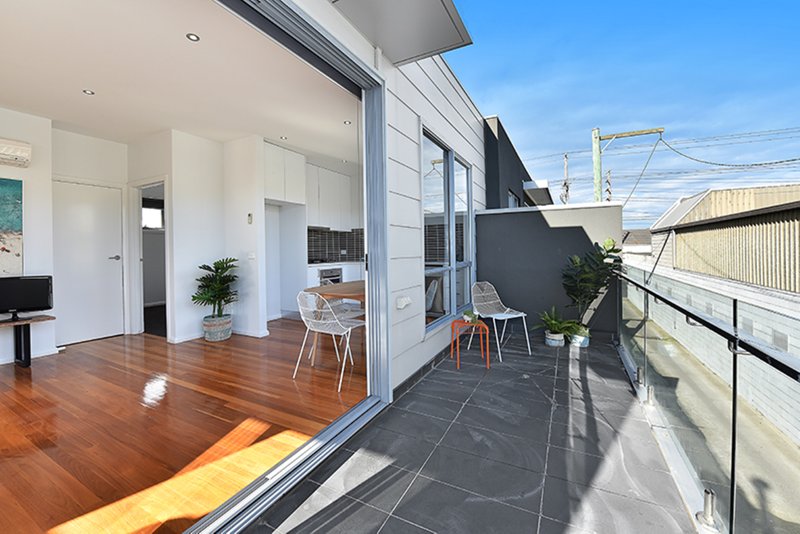 Photo - 4/121 Donald Street, Brunswick VIC 3056 - Image 4