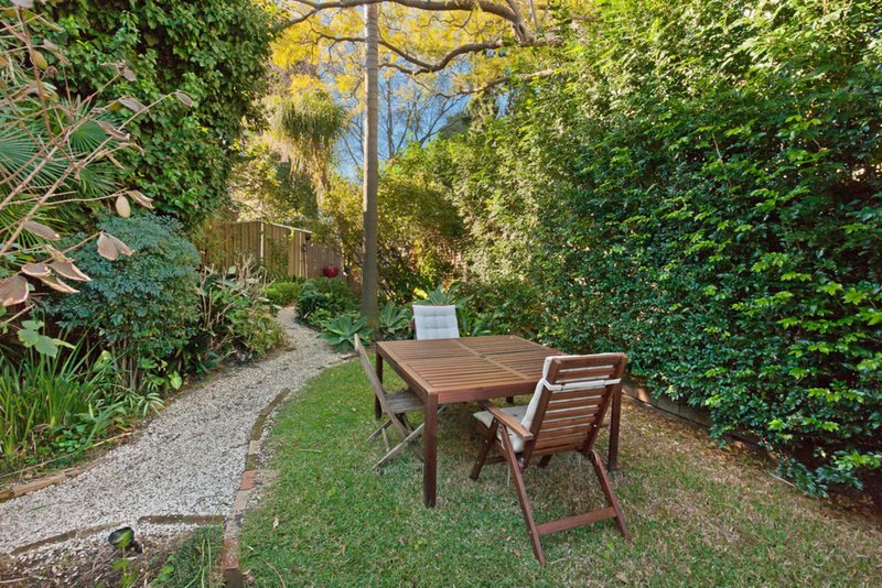 Photo - 4/122 Kirribilli Avenue, Kirribilli NSW 2061 - Image 6