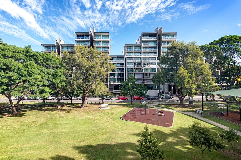 412/23 Parkland Street, Nundah QLD 4012