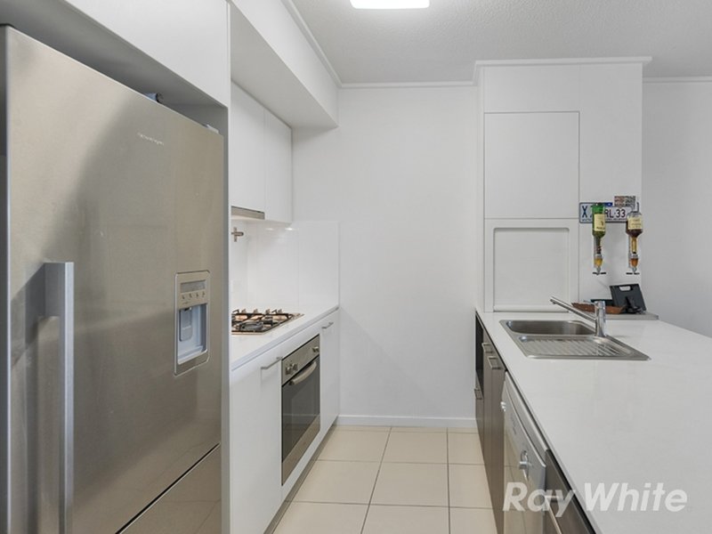 Photo - 412/23 Parkland Street, Nundah QLD 4012 - Image 9