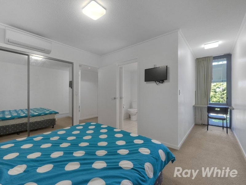 Photo - 412/23 Parkland Street, Nundah QLD 4012 - Image 10