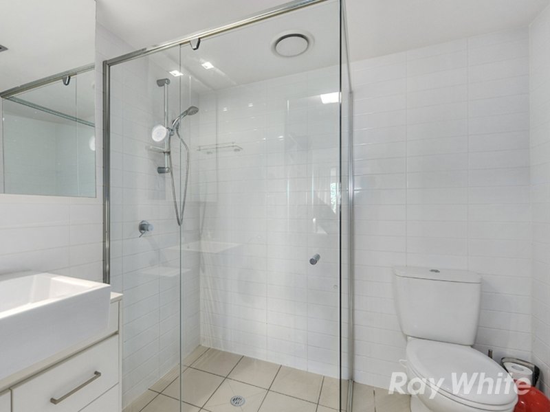 Photo - 412/23 Parkland Street, Nundah QLD 4012 - Image 14