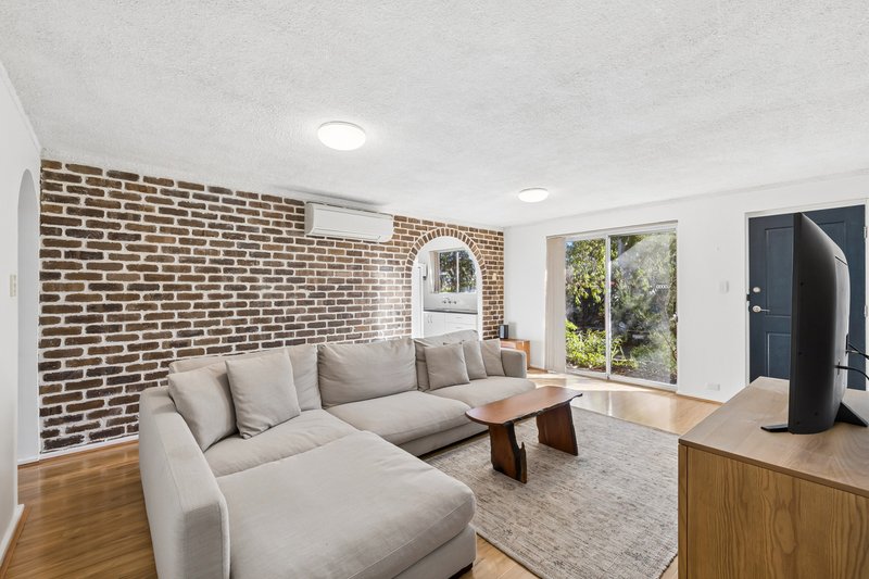 Photo - 4/123 Brighton Road, Scarborough WA 6019 - Image 1