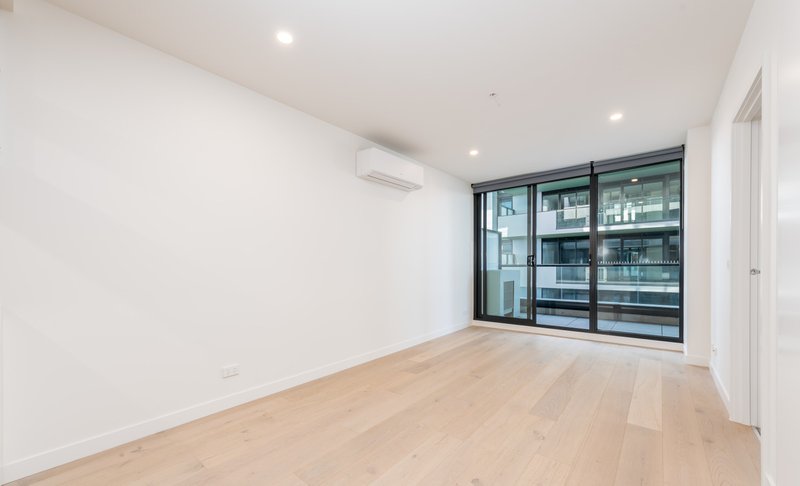 412/3 Olive York Way, Brunswick West VIC 3055