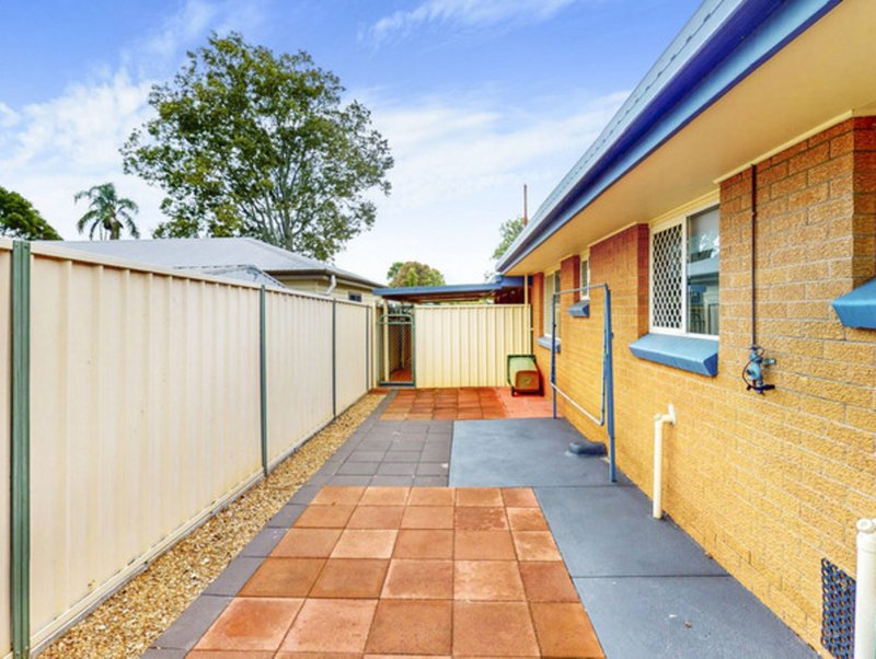 Photo - 4/123 Taylor Street, Newtown QLD 4350 - Image 4