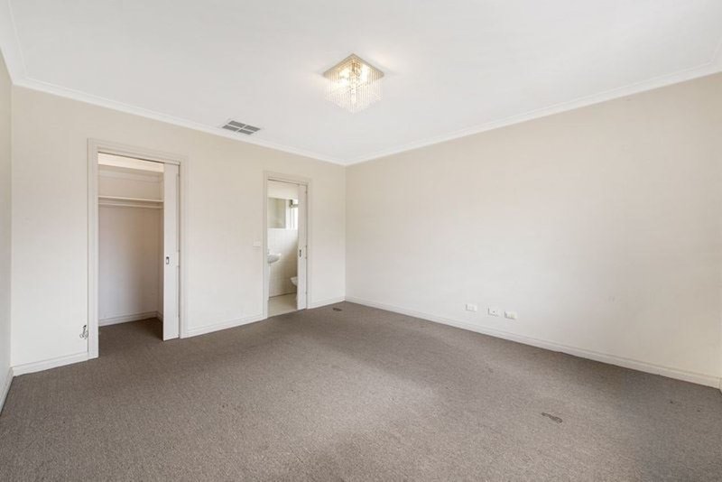 Photo - 4/1237 Heatherton Road, Noble Park VIC 3174 - Image 5