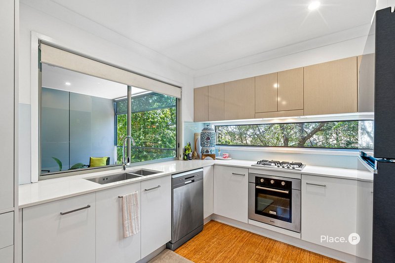 Photo - 4/124 Ridge Street, Northgate QLD 4013 - Image 2