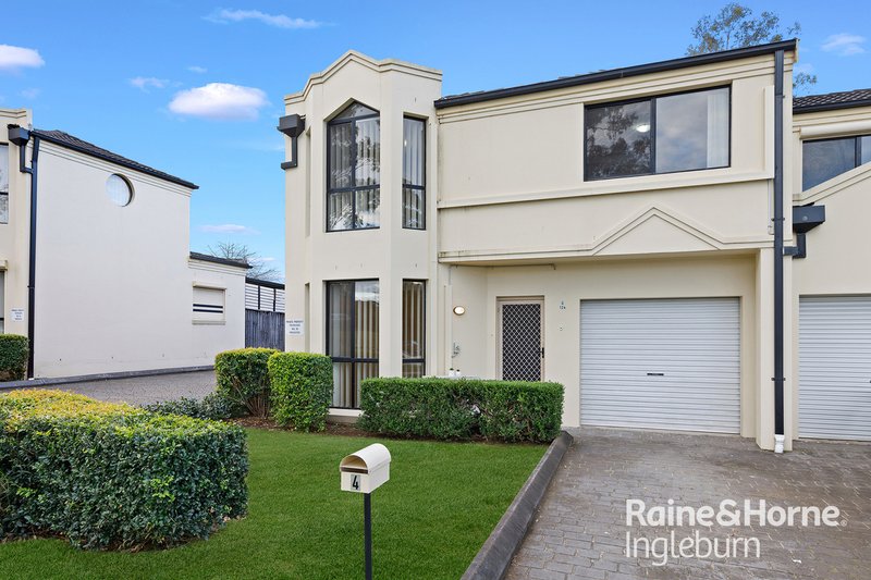 4/124 Saywell Road, Macquarie Fields NSW 2564