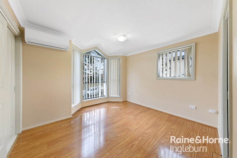 Photo - 4/124 Saywell Road, Macquarie Fields NSW 2564 - Image 8