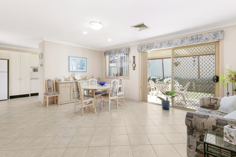 Photo - 4/125 Rex Road, Georges Hall NSW 2198 - Image 3