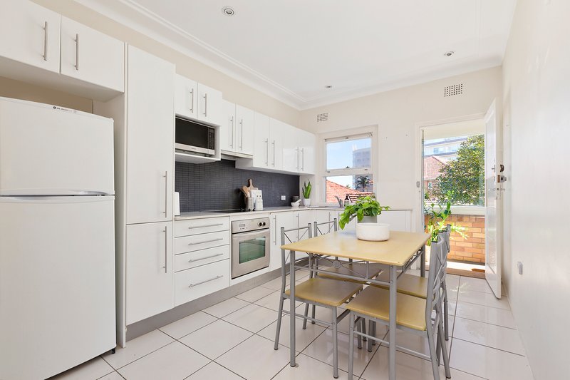 Photo - 4/125 Sydney Road, Fairlight NSW 2094 - Image 2