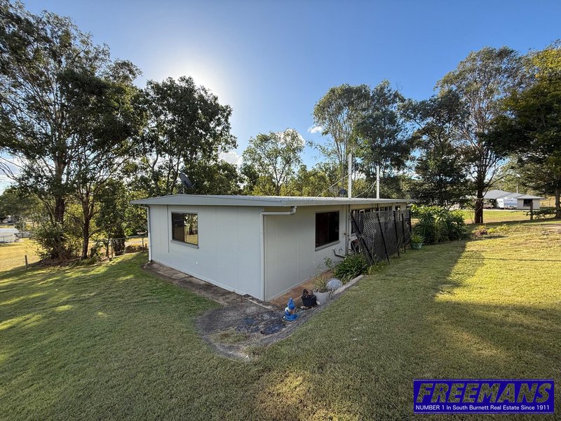 Photo - 4/127 Home Street, Nanango QLD 4615 - Image 2