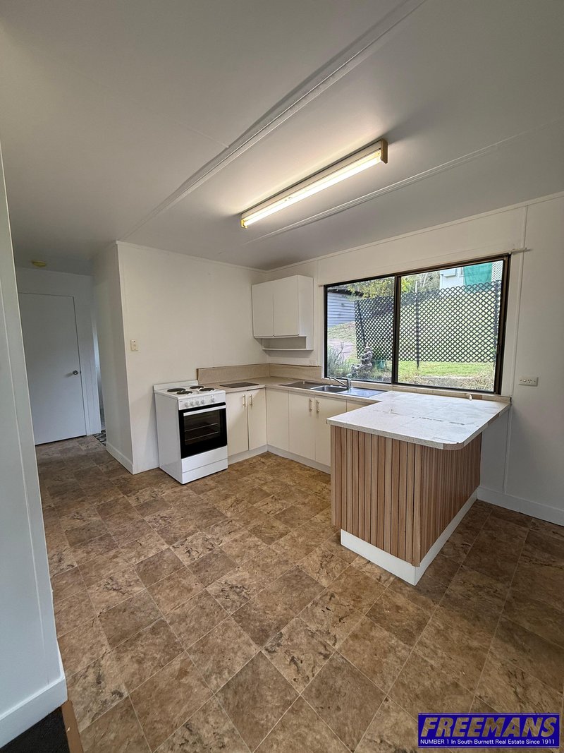Photo - 4/127 Home Street, Nanango QLD 4615 - Image 15