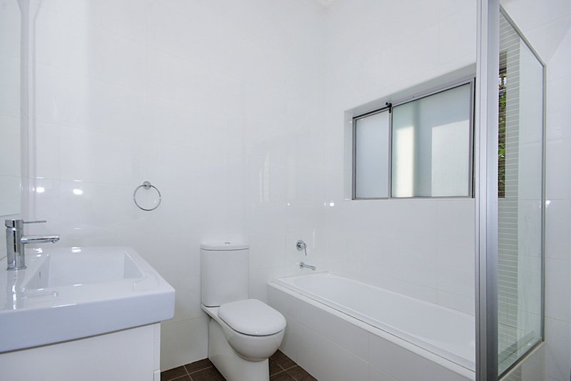 Photo - 4/127 Old Kent Road, Greenacre NSW 2190 - Image 5