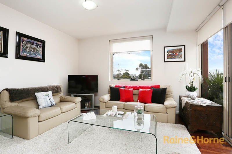 Photo - 412/77 Village Way, Maribyrnong VIC 3032 - Image 2