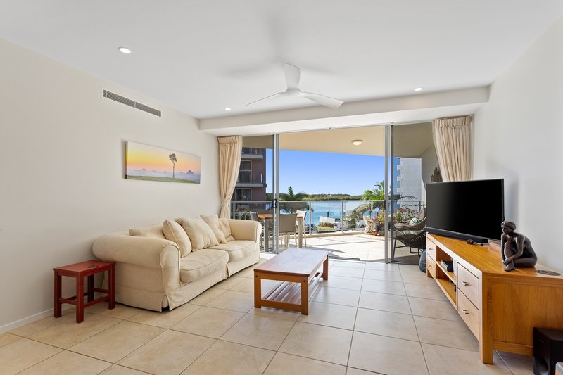 Photo - 4/128 Duporth Avenue, Maroochydore QLD 4558 - Image 2