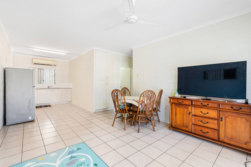 Photo - 4/13-15 Harris Street, Parramatta Park QLD 4870 - Image 4