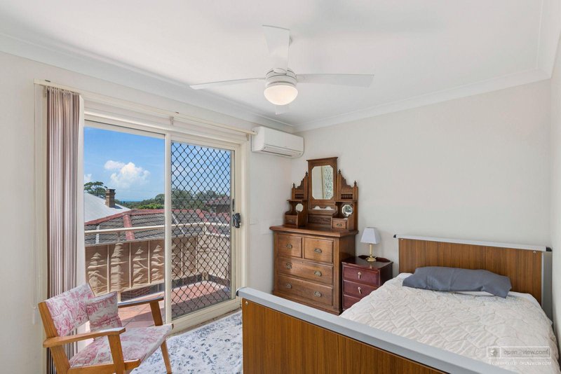 Photo - 4/13-15 Russell Street, Woonona NSW 2517 - Image 6