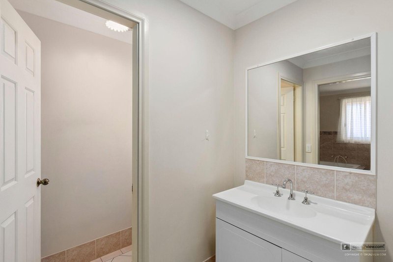 Photo - 4/13-15 Russell Street, Woonona NSW 2517 - Image 7