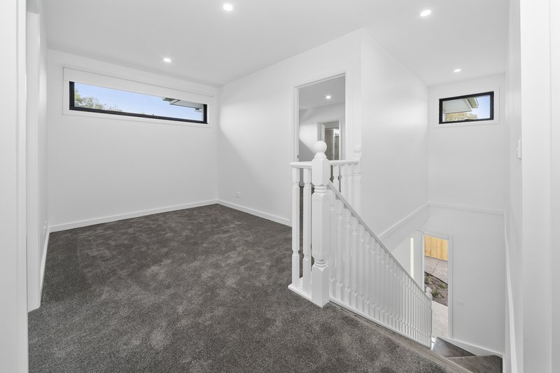 Photo - 4/13 Athol Court, Langwarrin VIC 3910 - Image 4