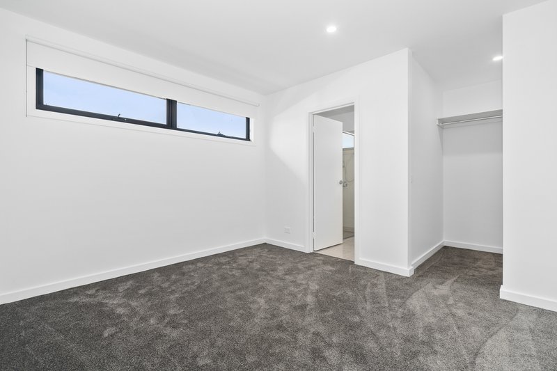 Photo - 4/13 Athol Court, Langwarrin VIC 3910 - Image 6
