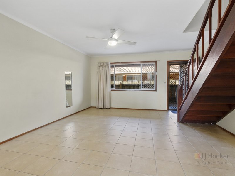 Photo - 4/13 Bruce Avenue, Paradise Point QLD 4216 - Image 3