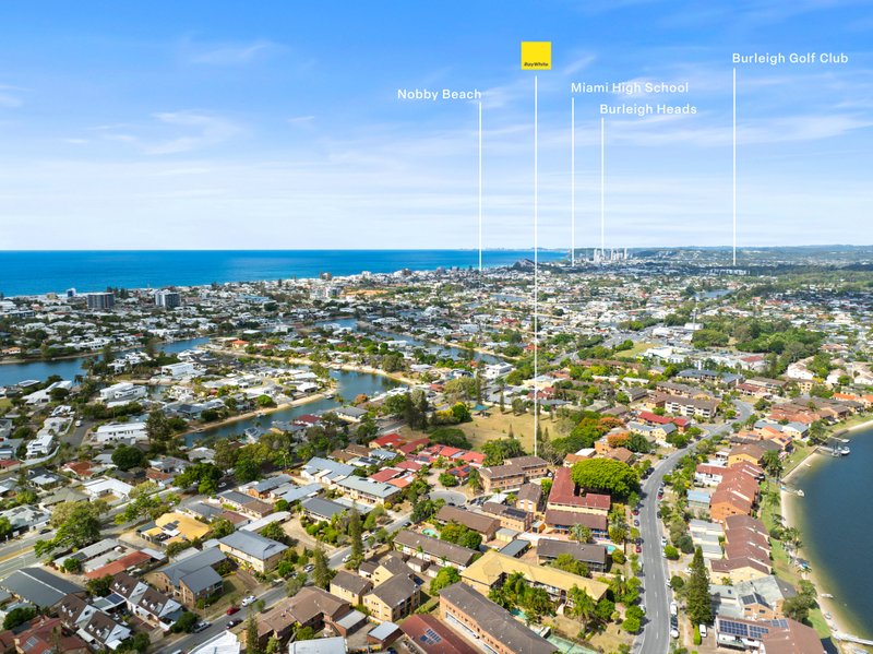 Photo - 4/13 Christina Court, Mermaid Waters QLD 4218 - Image 15